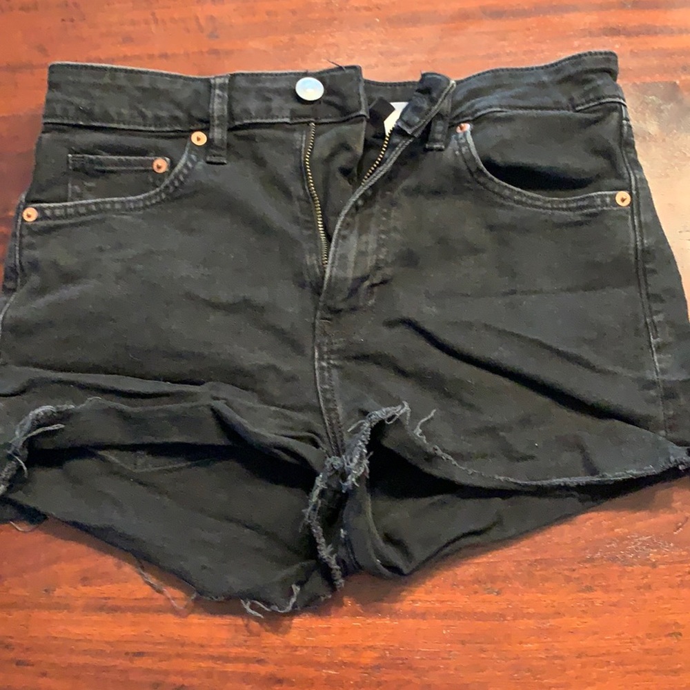 black jean shorts